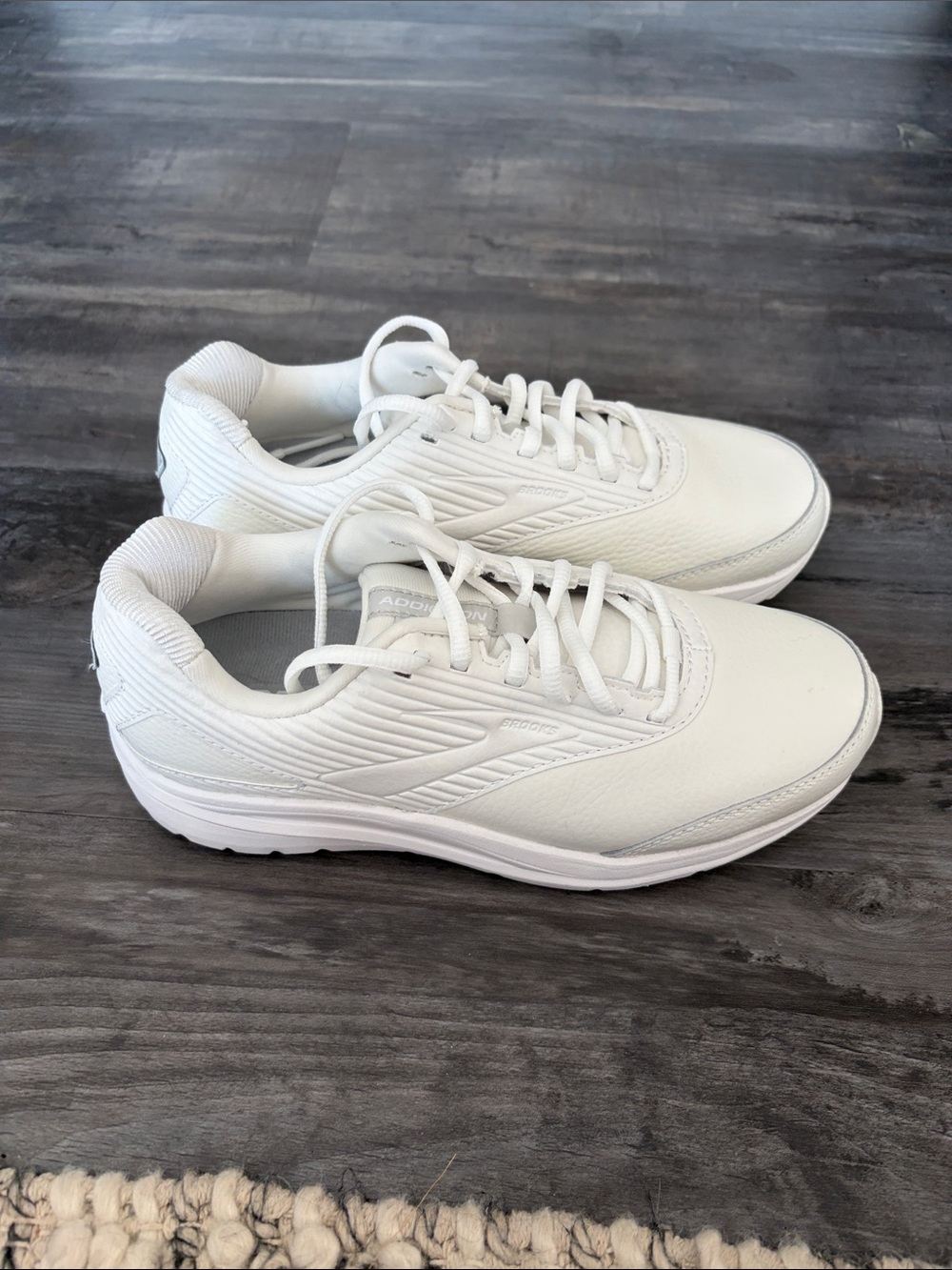 Brooks addiction walker wide